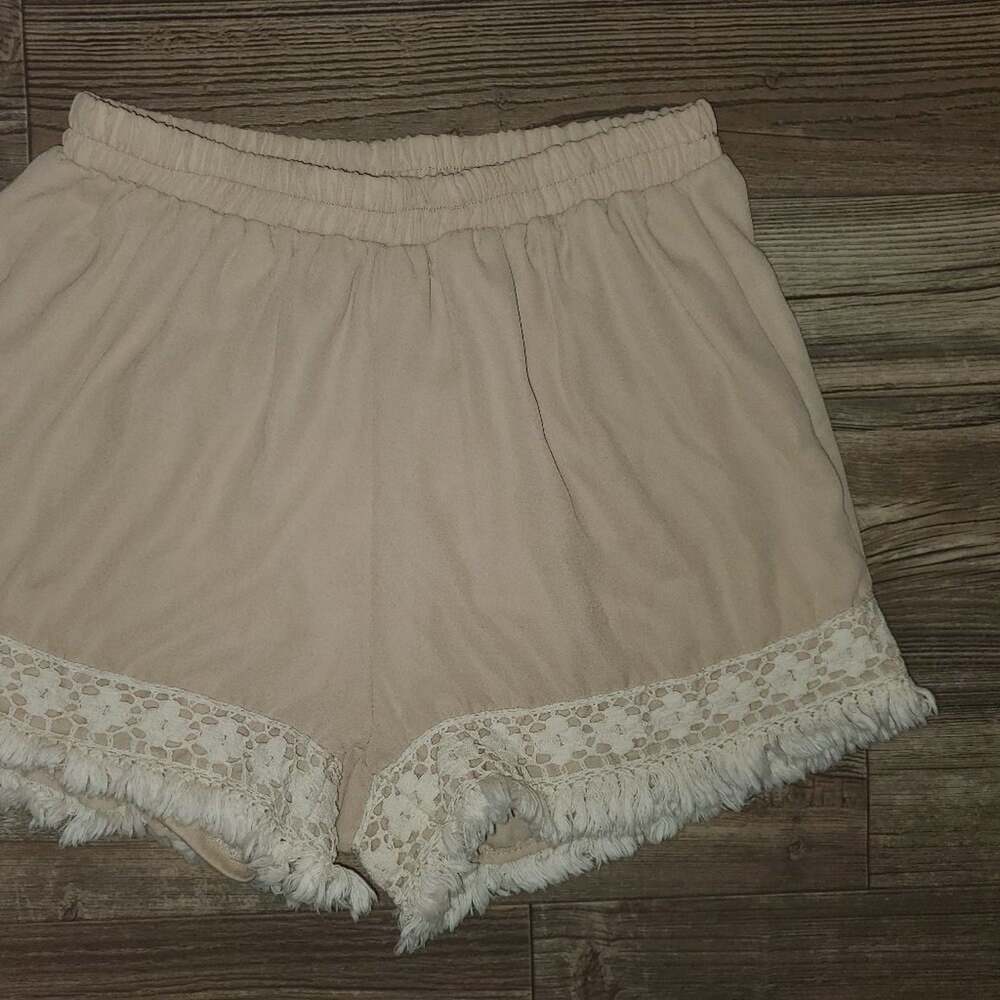 BOHO style shorts with detailed Trim ~~~~~ EUC